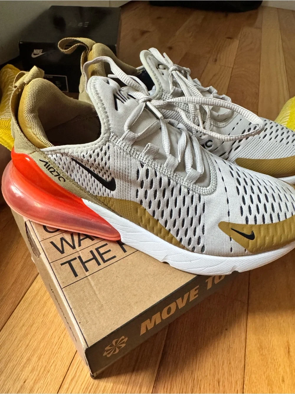 Nike Air Max 270 